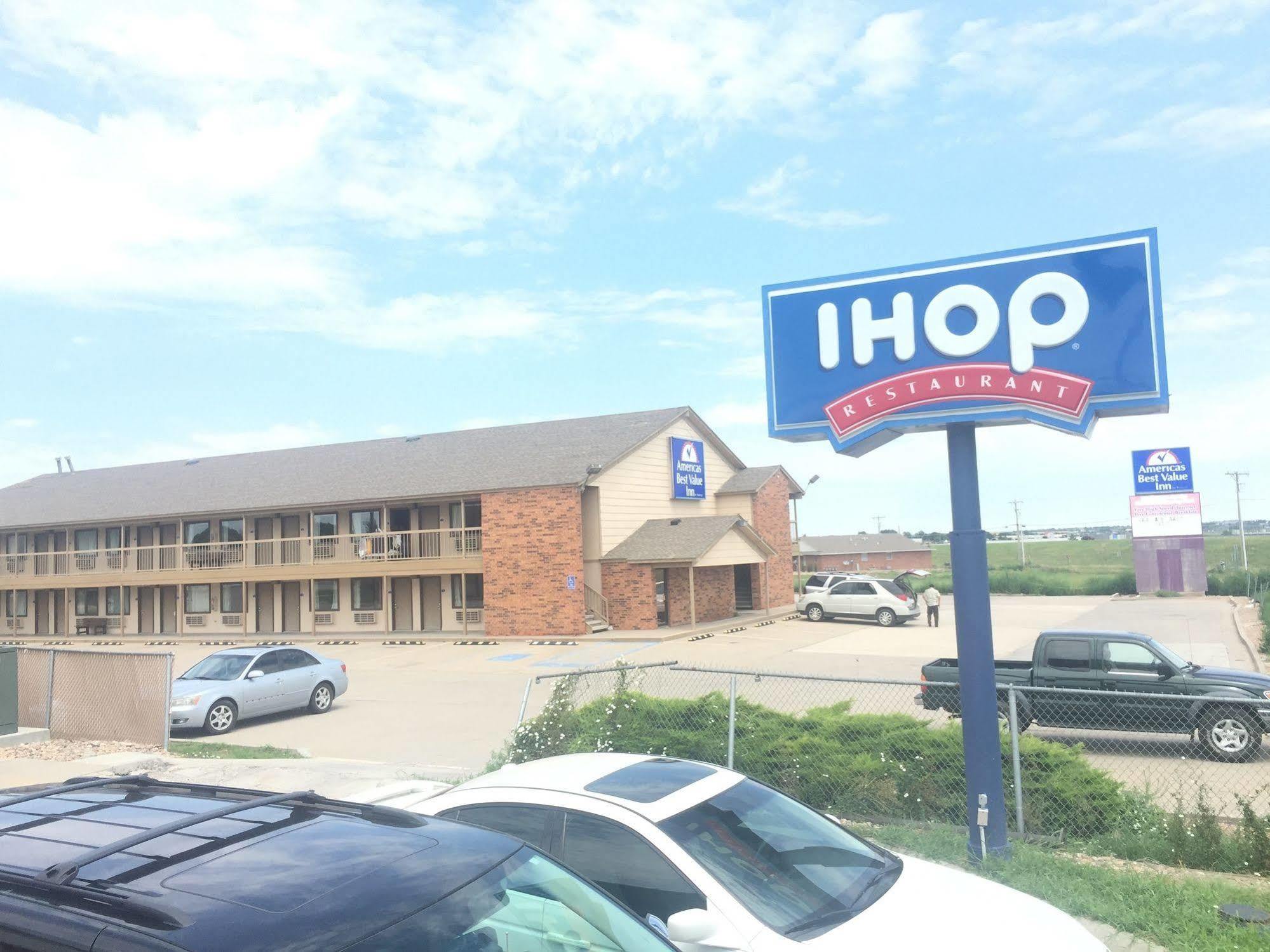 Americas Best Value Inn - Garden City Exterior foto