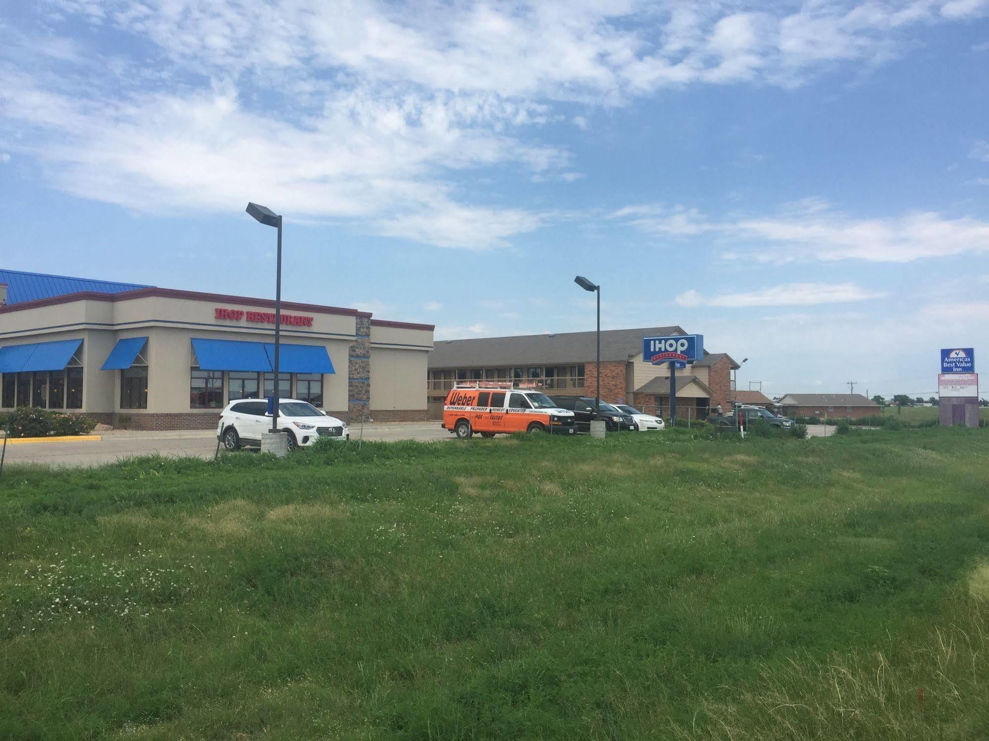 Americas Best Value Inn - Garden City Exterior foto